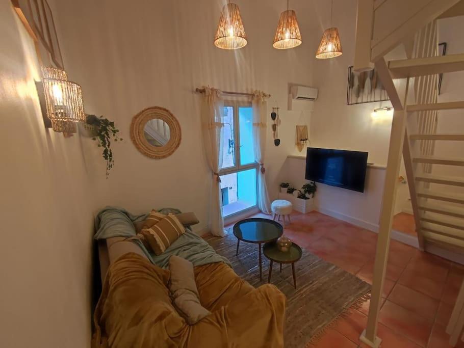 Appartement Cosy 2/4 Personnes La Roquebrussanne Exteriér fotografie